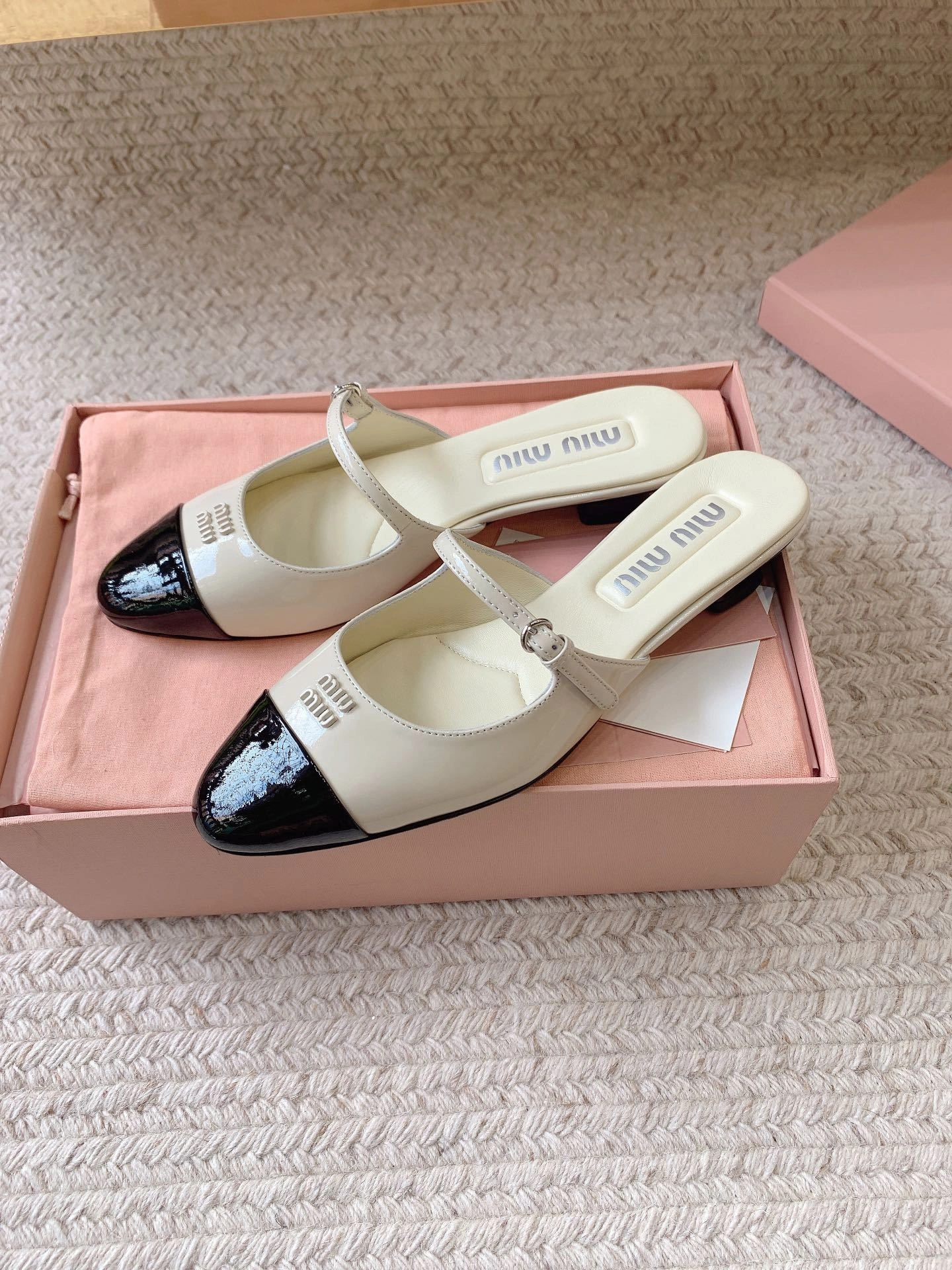COCO-- 5I077E_06E_F0A72_F_025 Heel height 2.5cm item:D-X02A1027